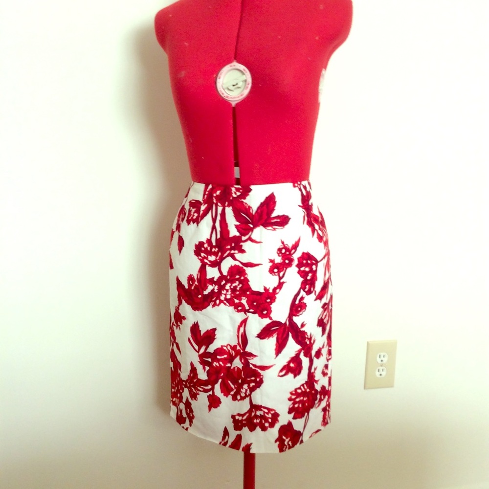 Charles Chang-Lima Red & White floral Pencil Skirt